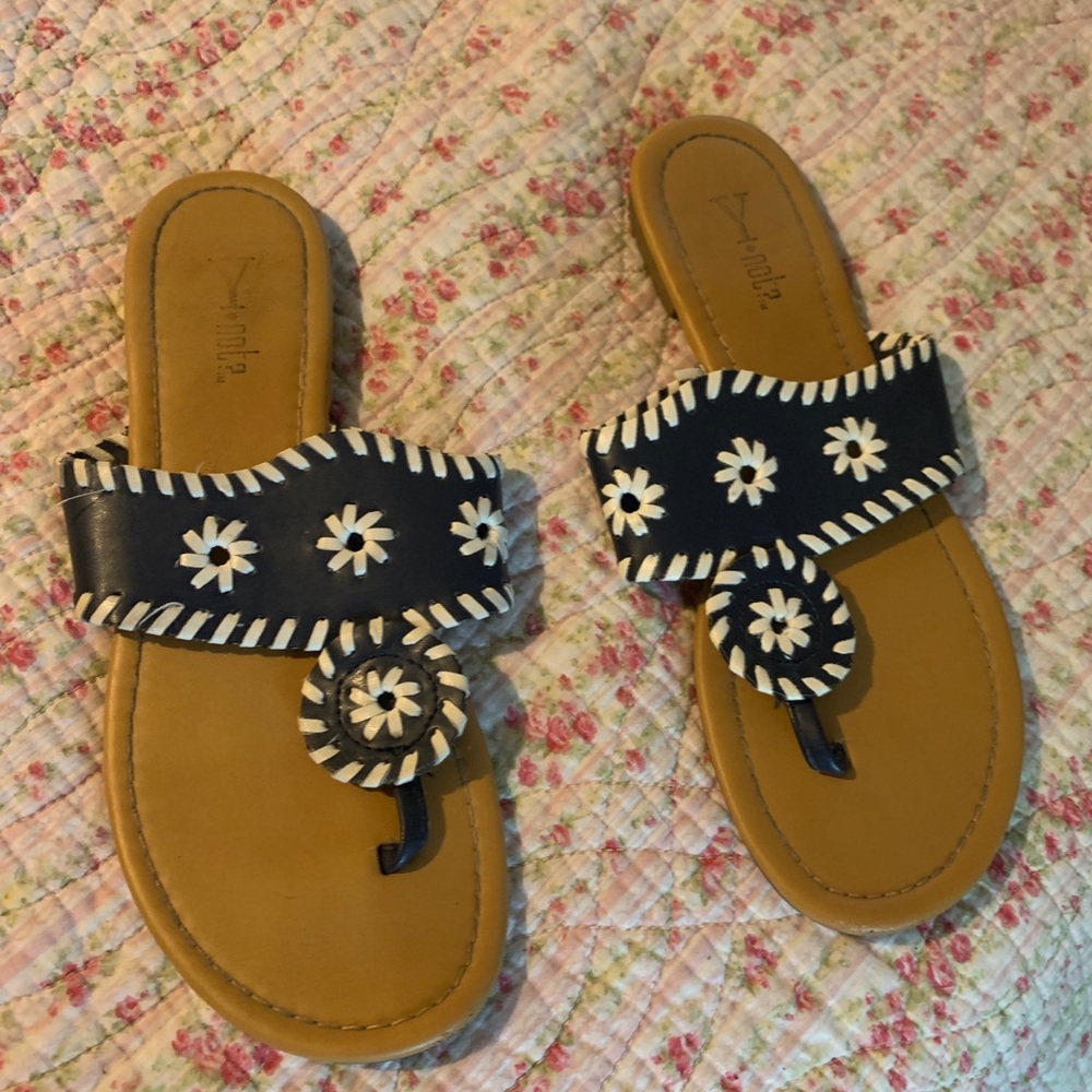 blue and white sandals. Cute EUC Size 8